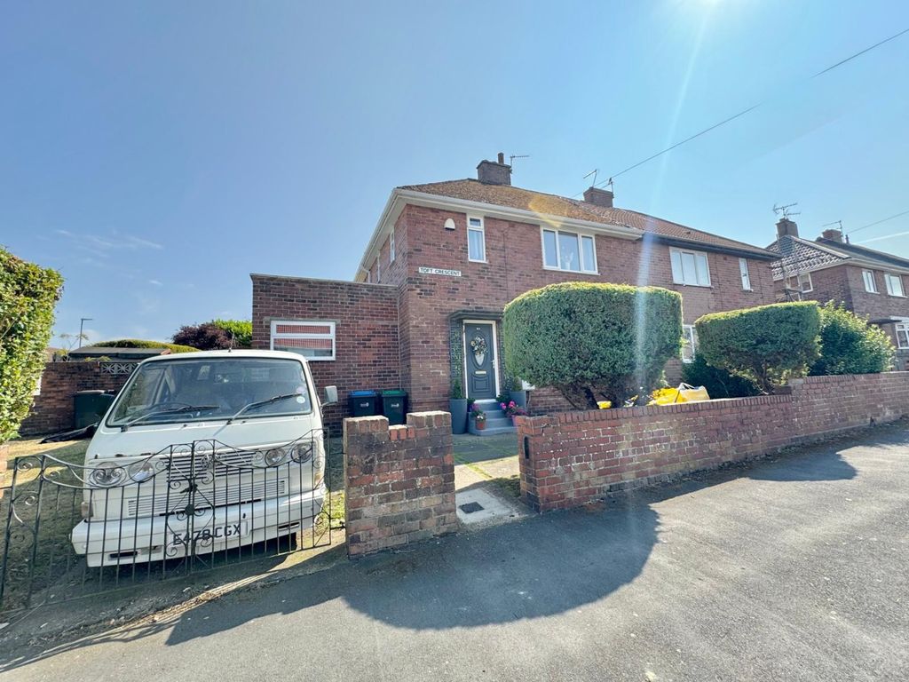 Property photo 2 of 24 8Ae2cc55-De87-4Bf1-8c9B-481c3905694A