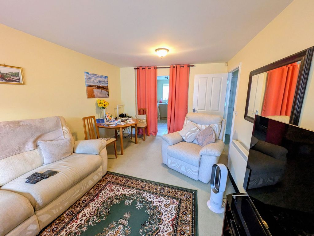 Property photo 2 of 7