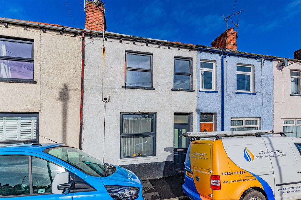 Property photo 1 of 18 Shears Road 3-19.Jpg