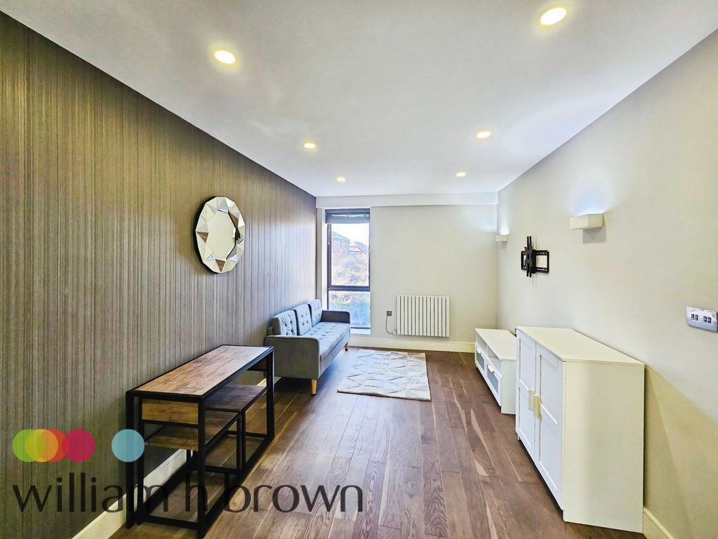 Property photo 3 of 6 Image