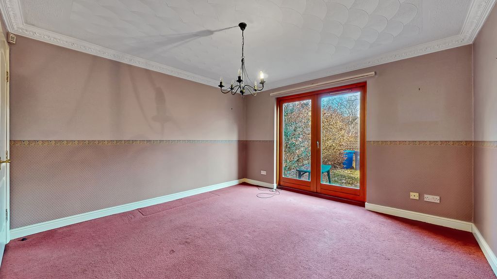 Property photo 2 of 38 10-Print-21 Bellshaugh Gardens_17