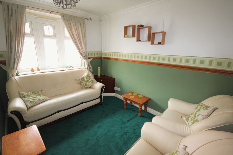 Property photo 2 of 9 Photo 1