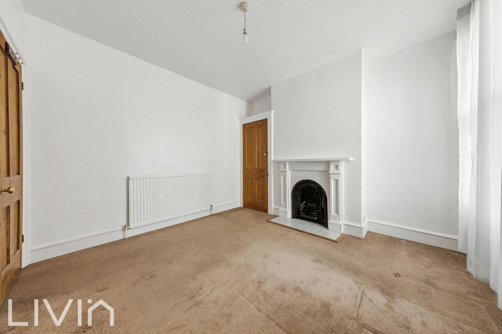 Property photo 3 of 12 3