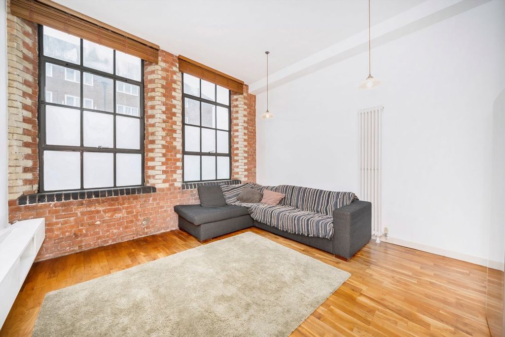 Property photo 3 of 5