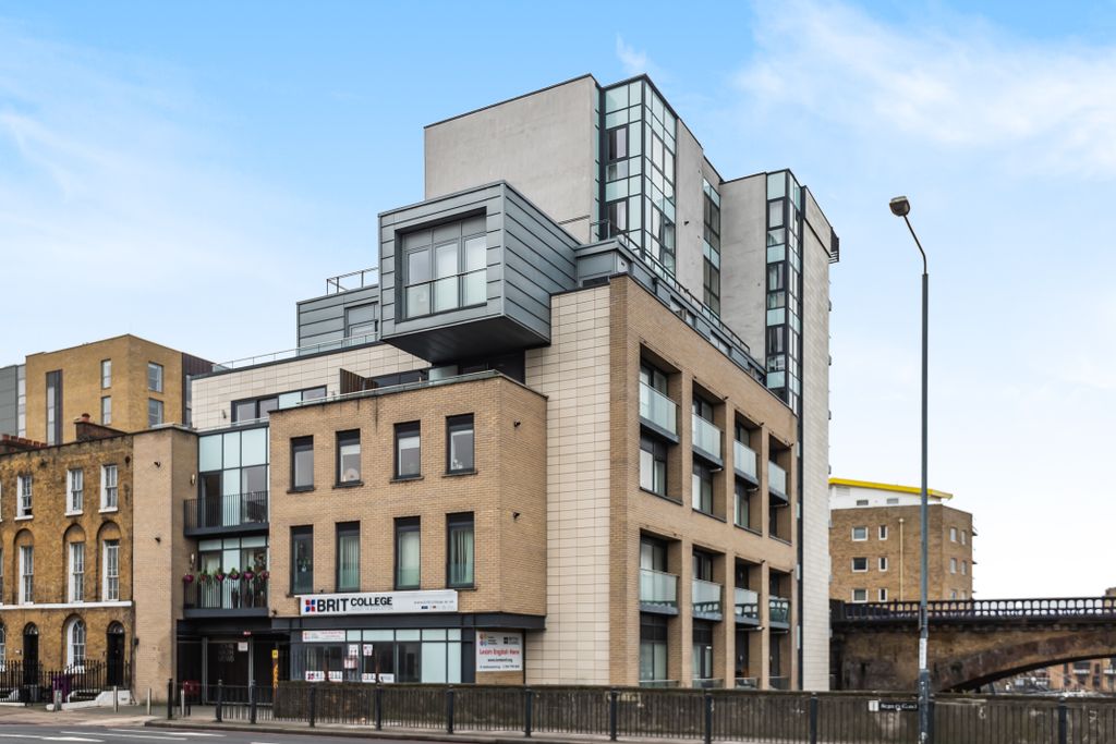 Property photo 1 of 9 796662 (1)