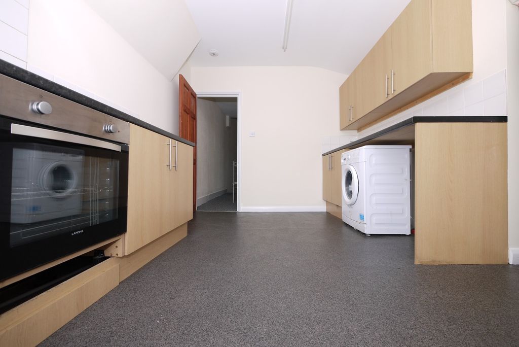 Property photo 3 of 7 3014903