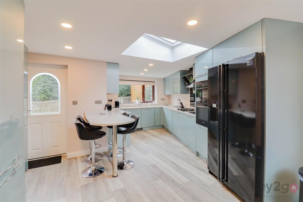 Property photo 2 of 27 Img_7219-Img_7221.Jpg