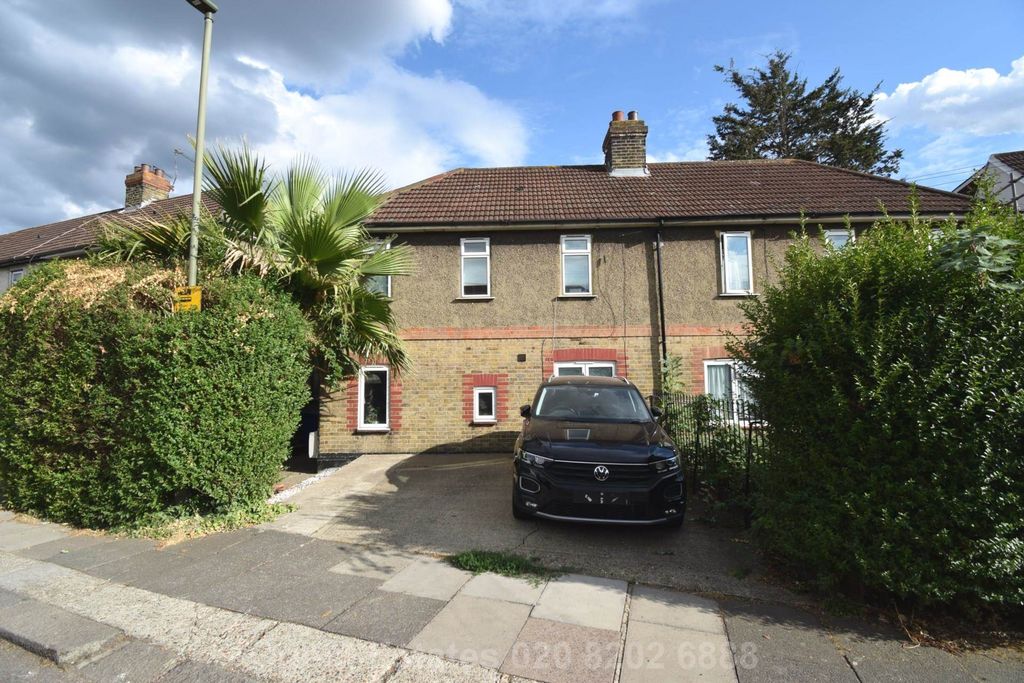 Property photo 1 of 8