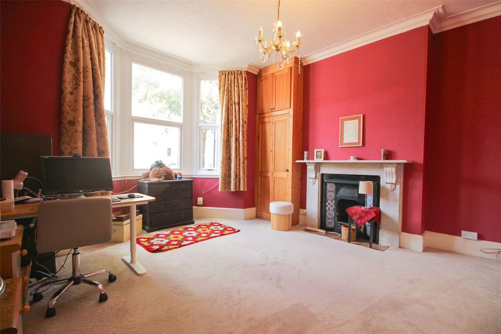 Property photo 3 of 14 Picture No. 21