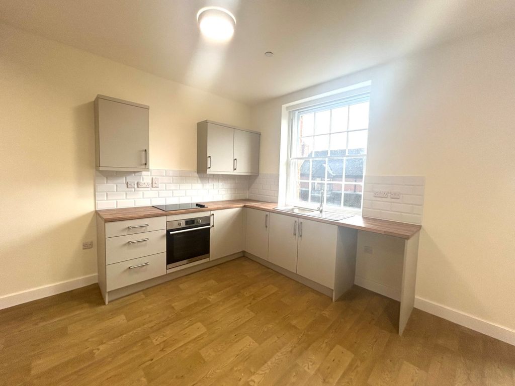 Property photo 2 of 8 Picture No. 07