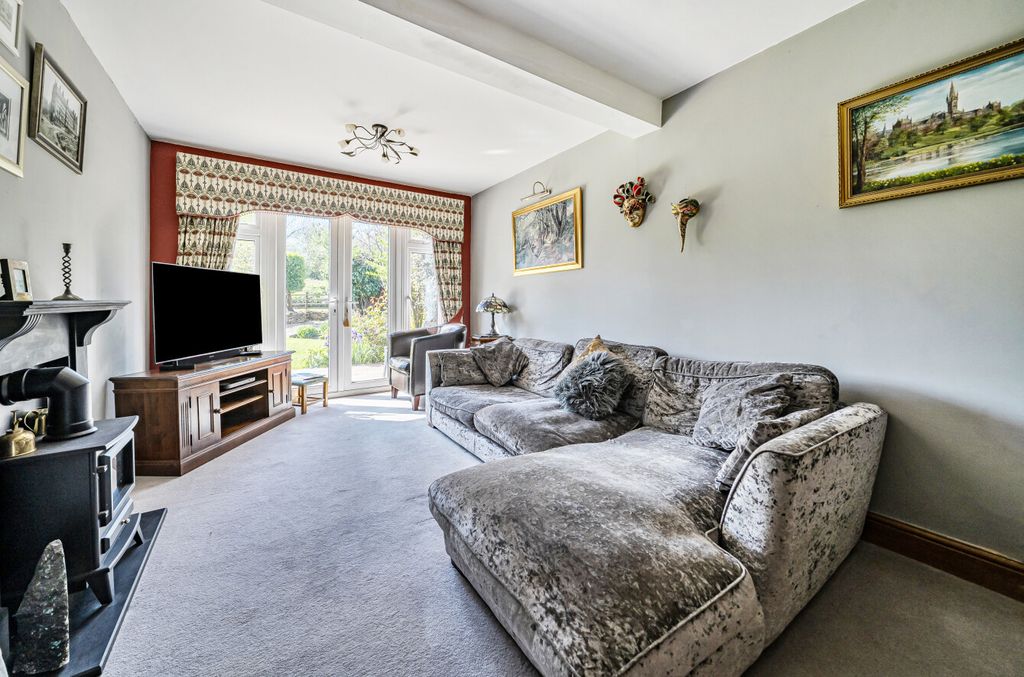 Property photo 2 of 22 1447445-5-69E8A94...