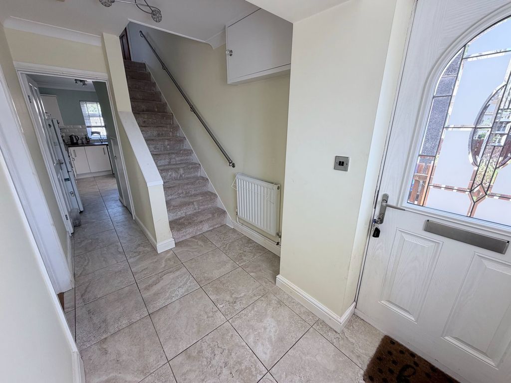 Property photo 2 of 29