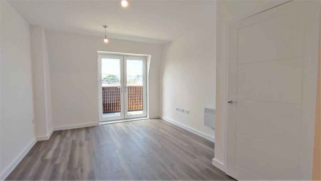 Property photo 2 of 11 Photo 9