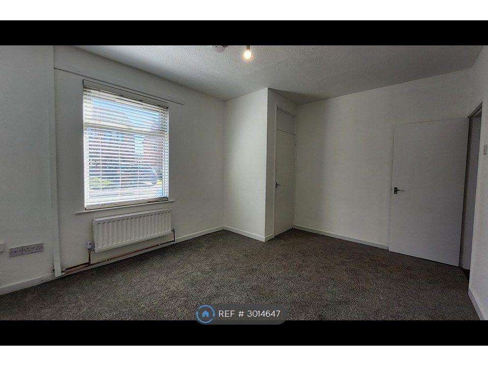 Property photo 3 of 23
