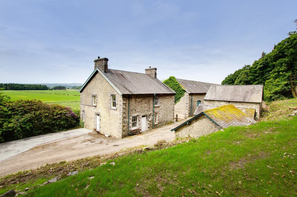 Property photo 2 of 17 Picture No. 09