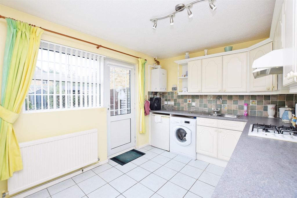 Property photo 2 of 13 Kitchen