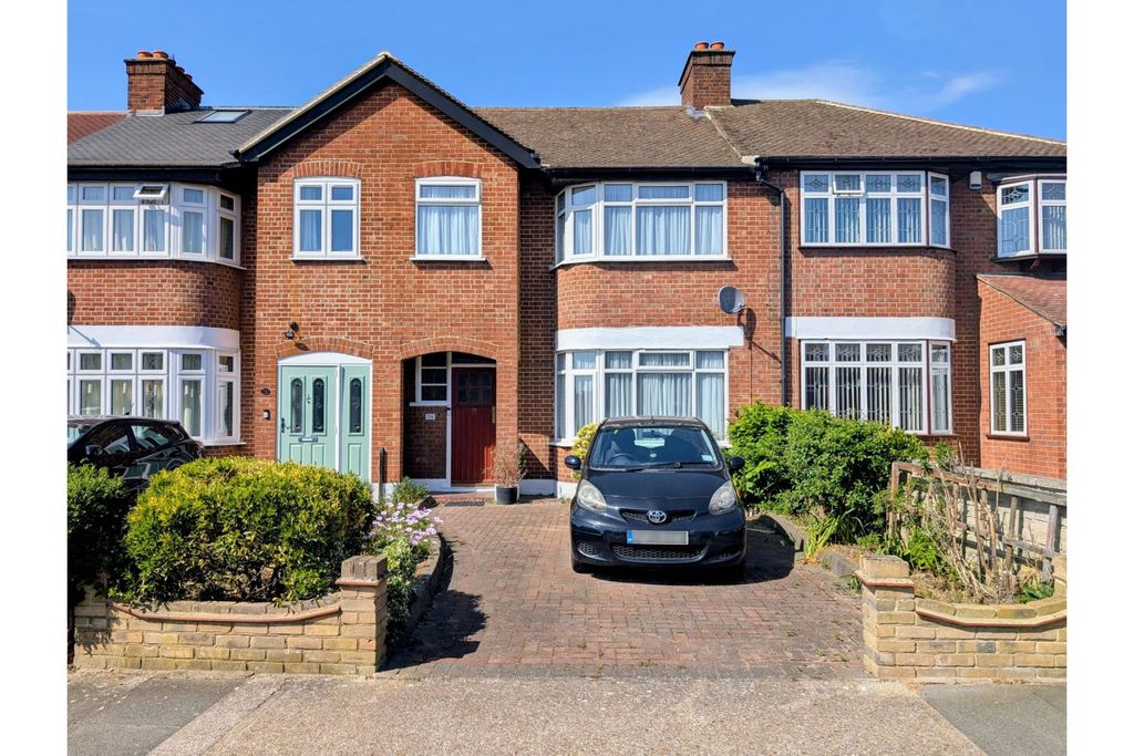 Property photo 1 of 17