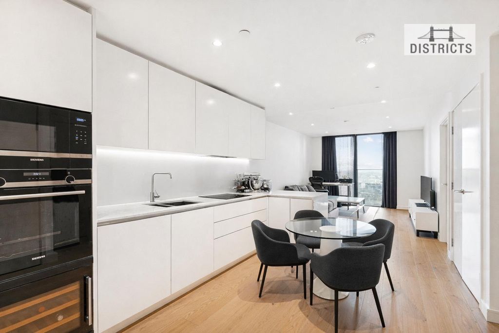 Property photo 1 of 18 Kitchen Reception.Png