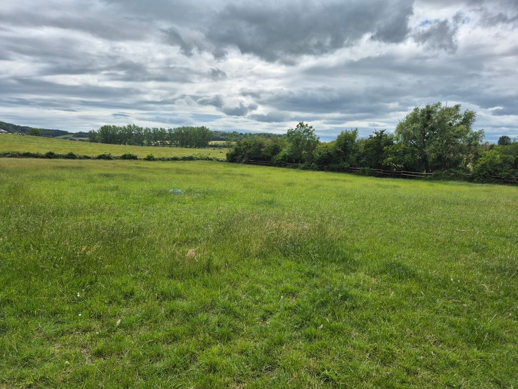 Property photo 2 of 18