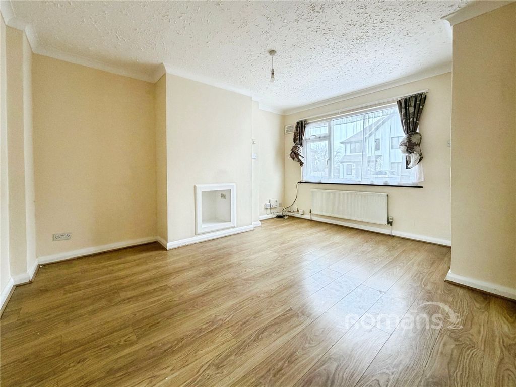 Property photo 2 of 12 Living Room