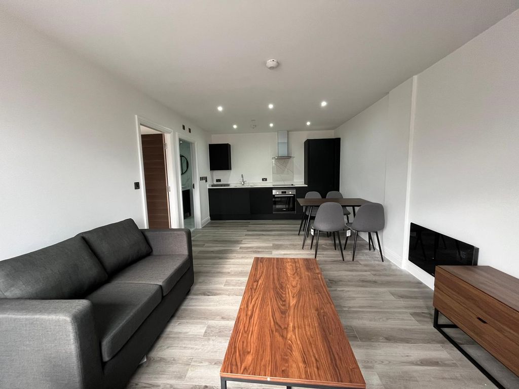 Property photo 1 of 3