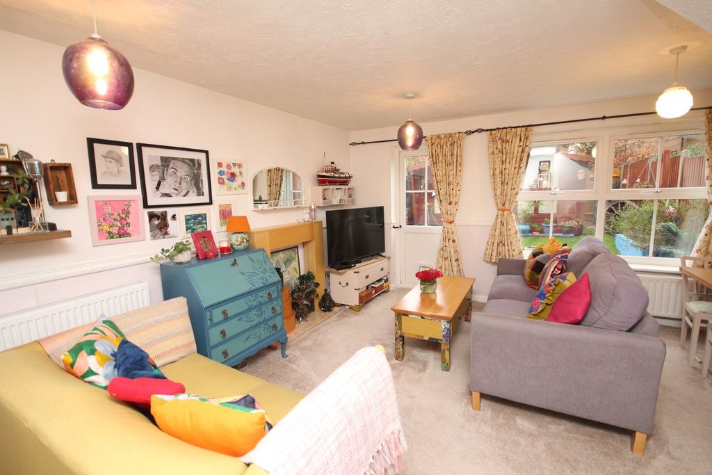 Property photo 3 of 16