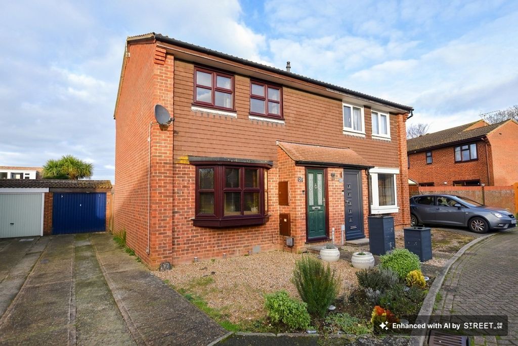 Property photo 1 of 18