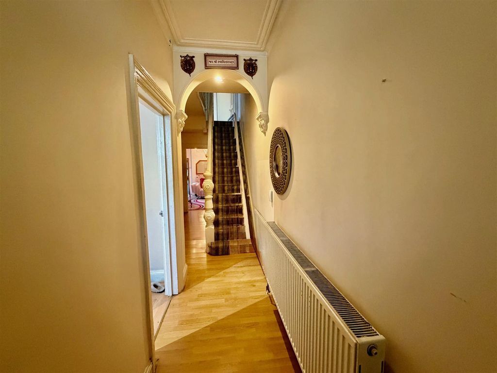 Property photo 2 of 13 Img_9317.Jpeg