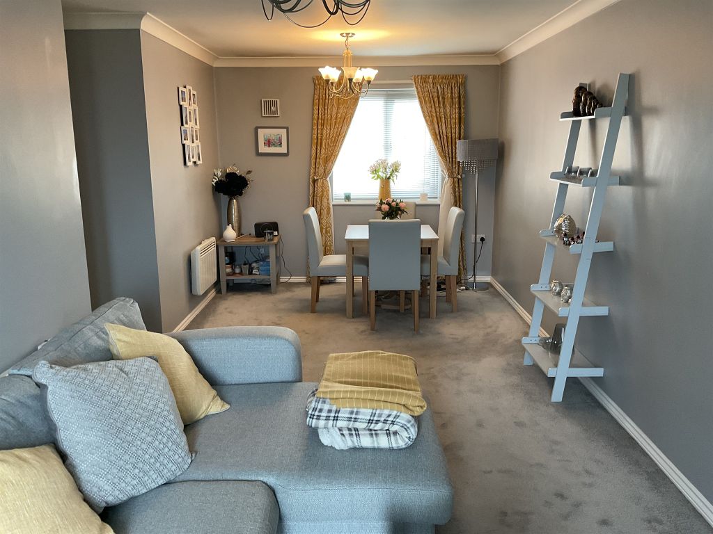 Property photo 2 of 30