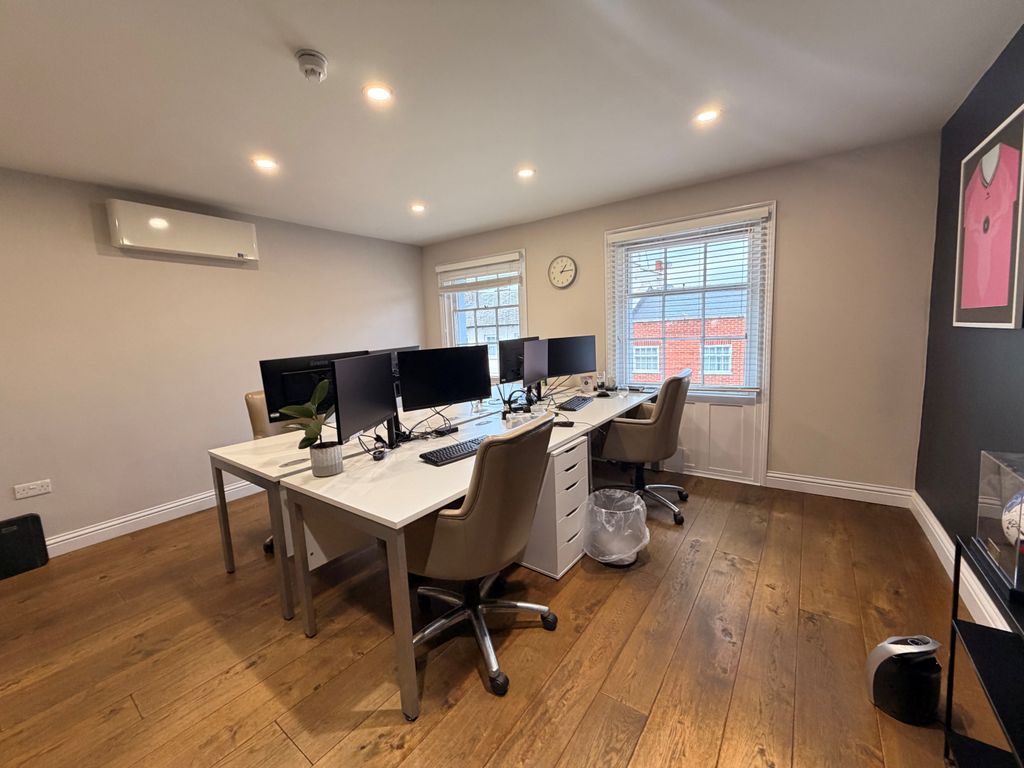 Property photo 3 of 7 A