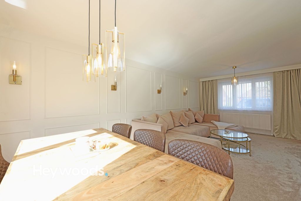 Property photo 3 of 39