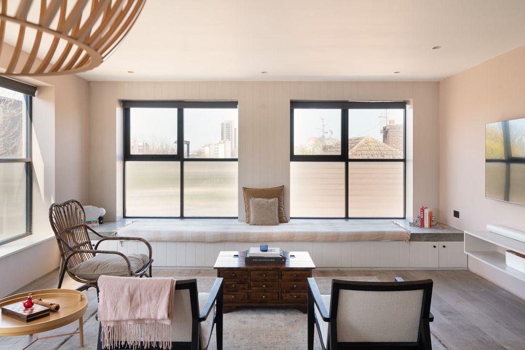 Property photo 3 of 18 273504 - Pagnell-Street-012.Jpg