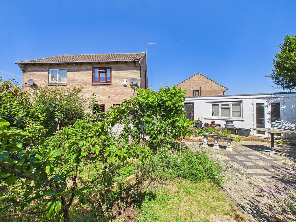 Property photo 3 of 17