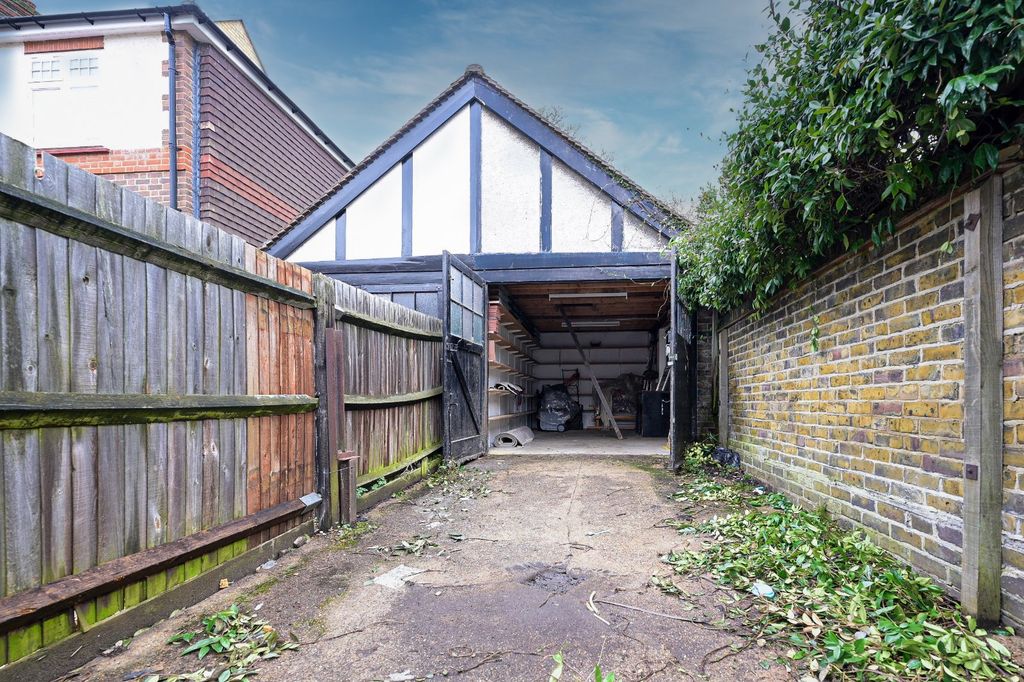Property photo 3 of 12 Picture No. 38