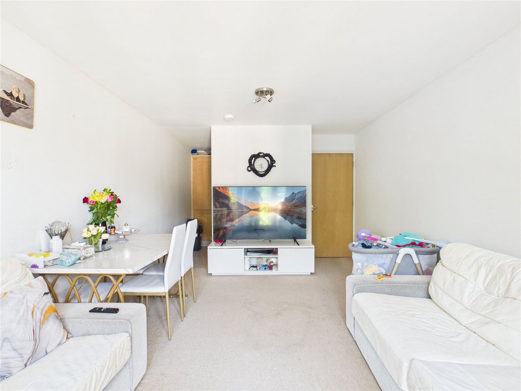 Property photo 2 of 10 Picture No. 08
