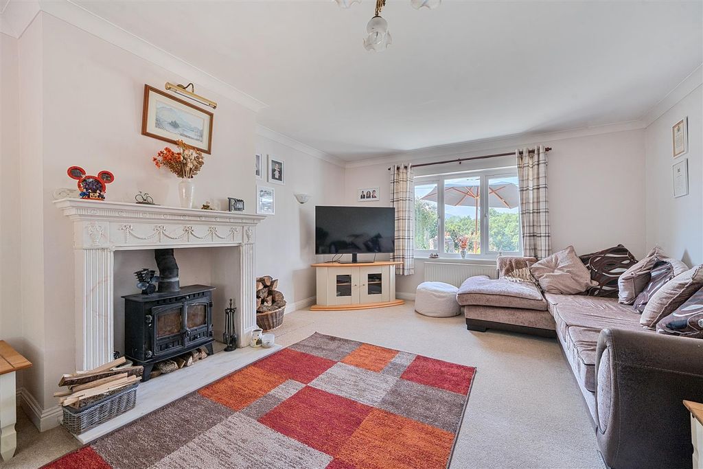 Property photo 2 of 29 1512717-15-6A8Ed1B085522.Jpg