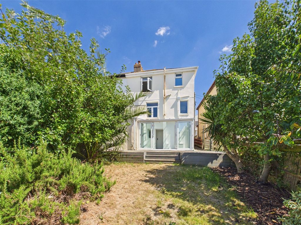 Property photo 2 of 12 Picture No. 07