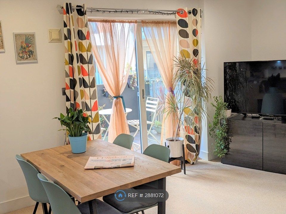 Property photo 2 of 14 Living/Dining