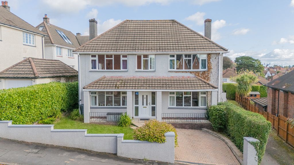 Property photo 1 of 29