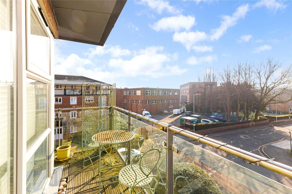 Property photo 2 of 12 Balcony