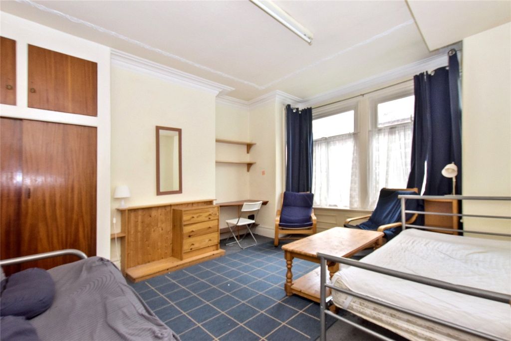 Property photo 3 of 10 Picture No. 01