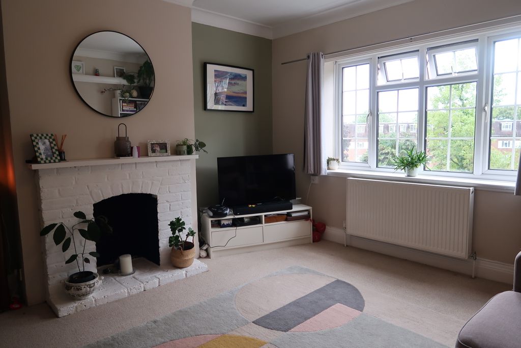Property photo 2 of 12