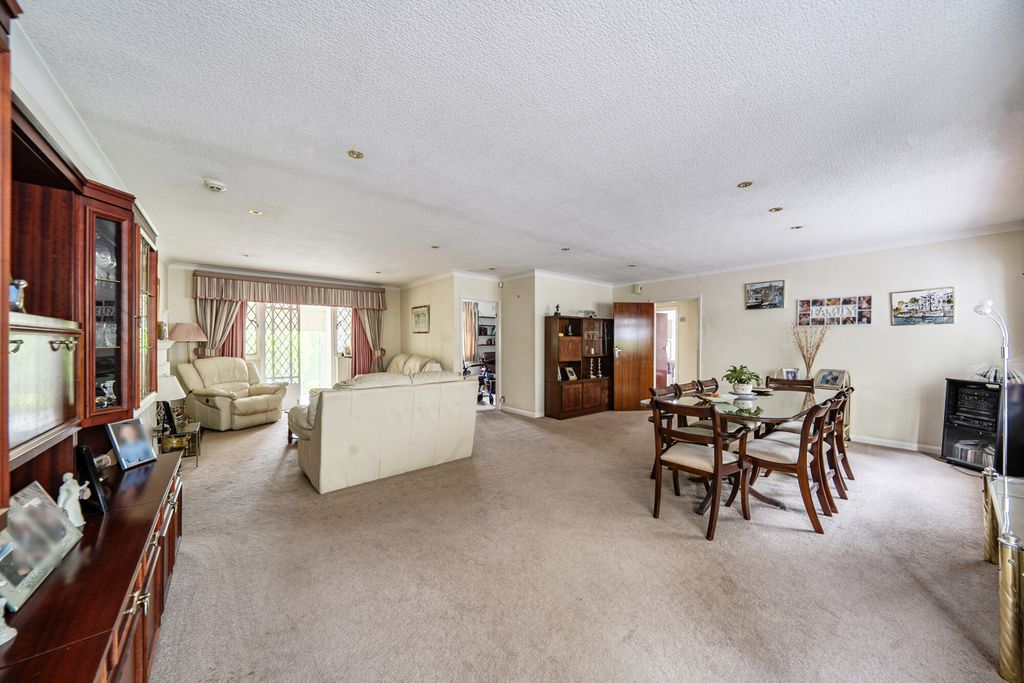 Property photo 2 of 24 1464587-9-6A0B0Ad...