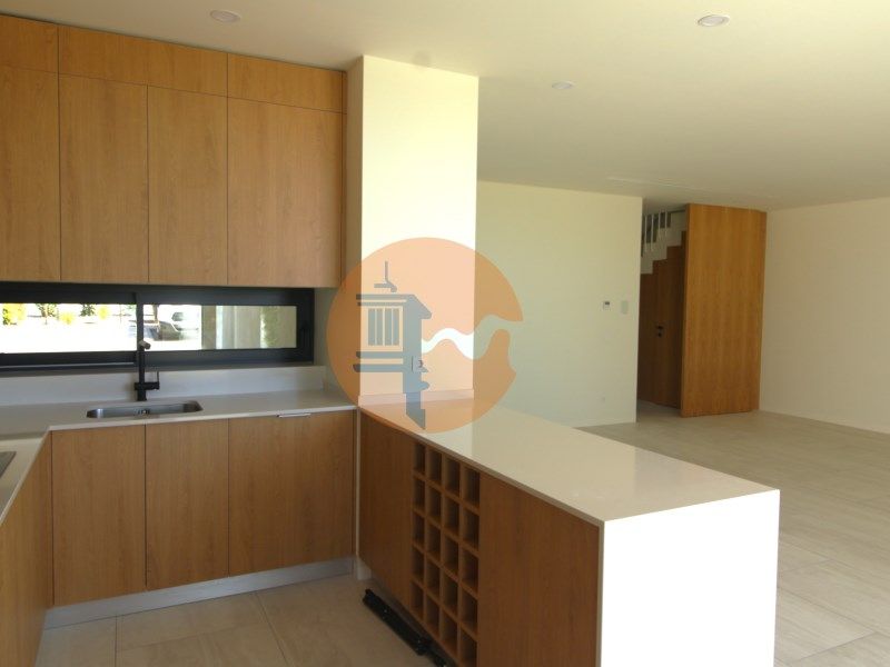 Property photo 2 of 57