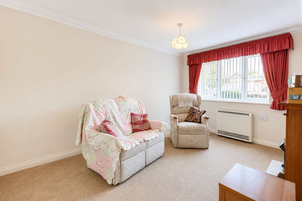 Property photo 3 of 14