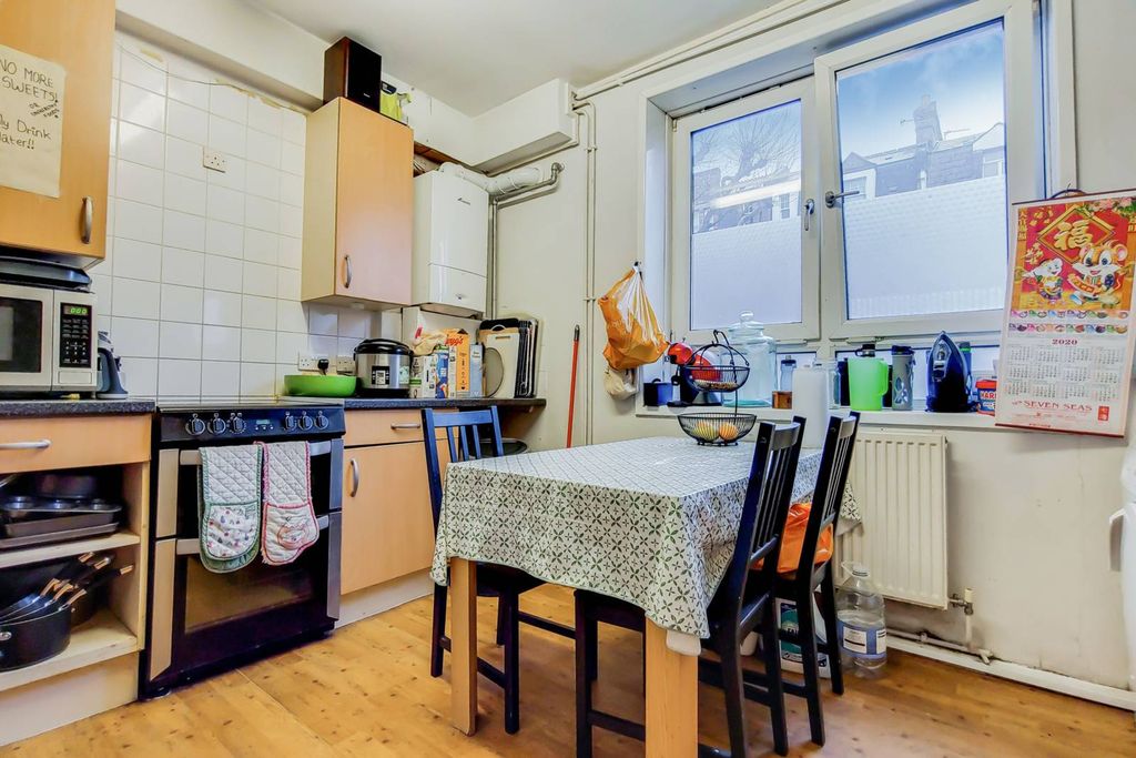 Property photo 3 of 13