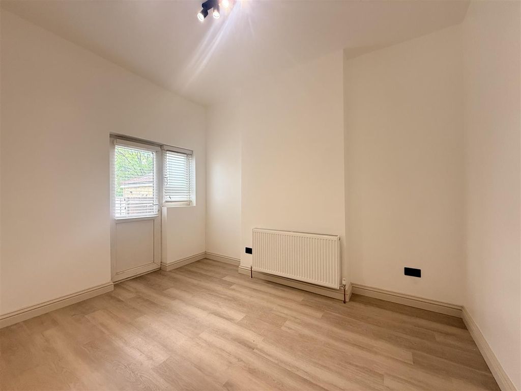 Property photo 3 of 9 Img_5418.Jpeg