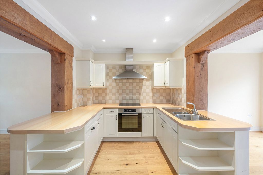 Property photo 1 of 13 Picture No. 10