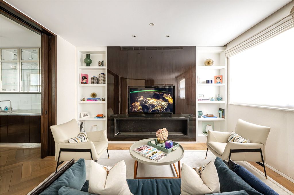 Property photo 3 of 37 Picture 3