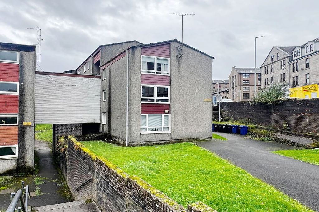 Property photo 1 of 3